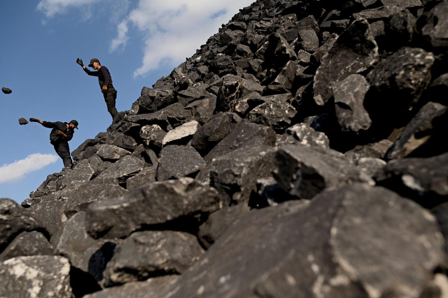 China watered down the COP26 pledge to eliminate coal. Days later it reported record coal production