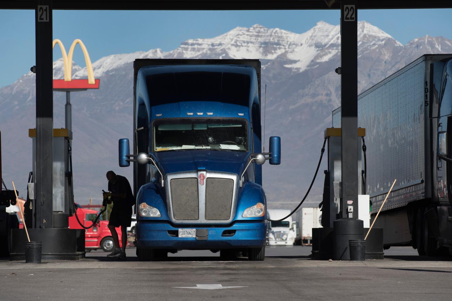 Truckers may be exempt from federal vaccine mandates, says Labor Department
