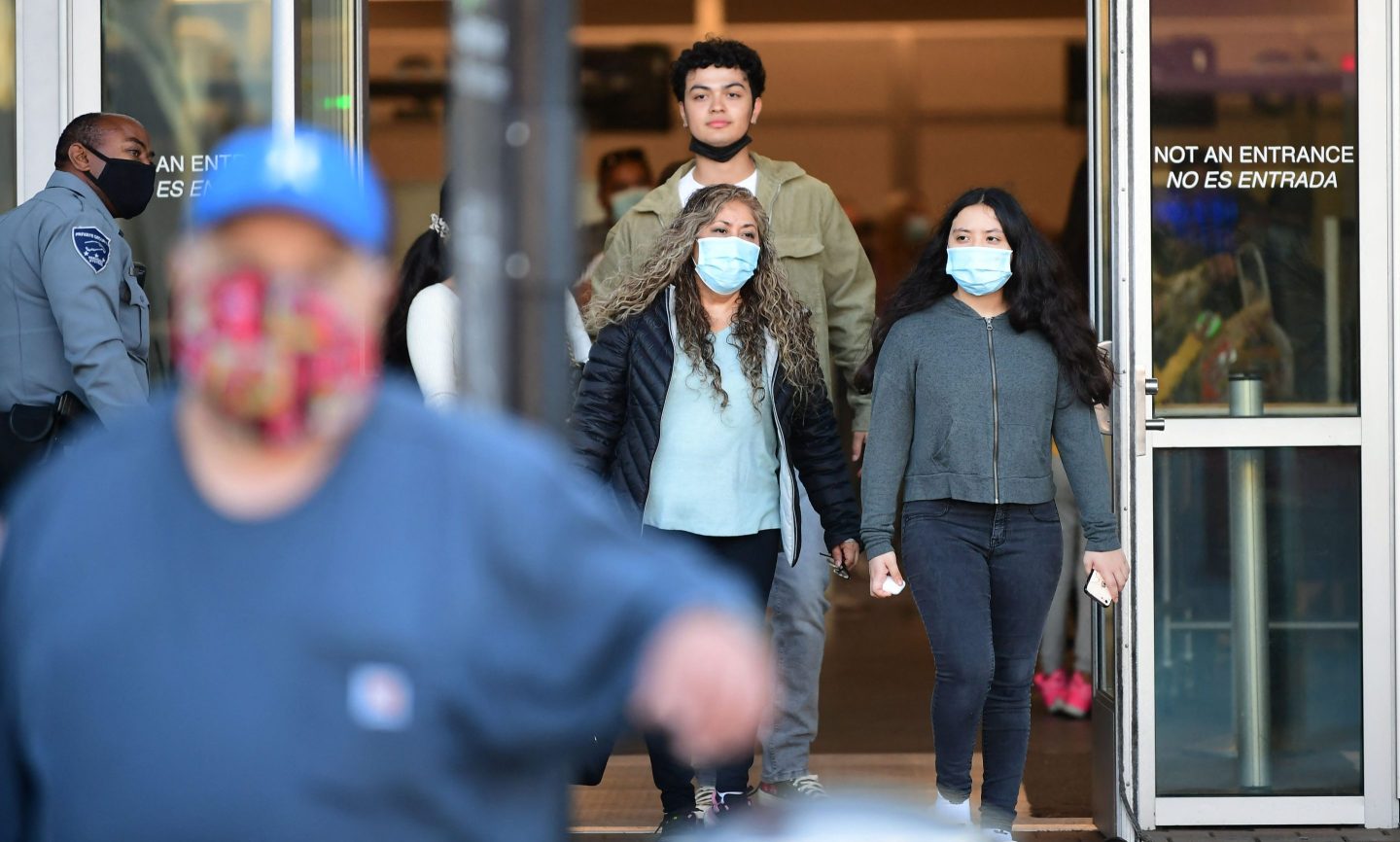 US-MEXICO-HEALTH-VIRUS-TRAVEL-BORDER