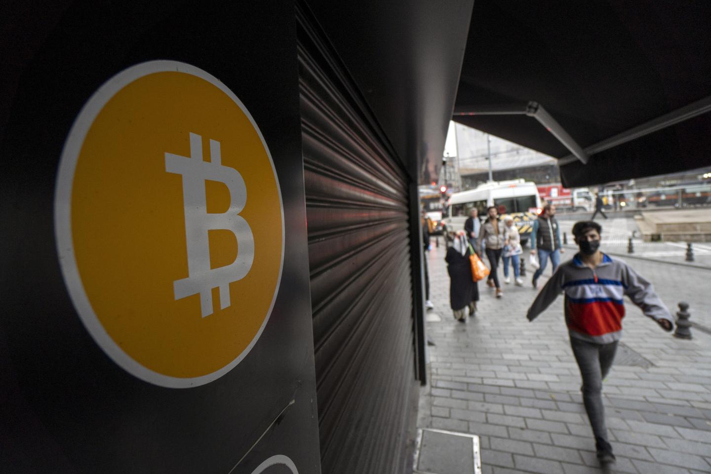 U.S. futures are under pressure even as bond yields dip—crypto wobbles