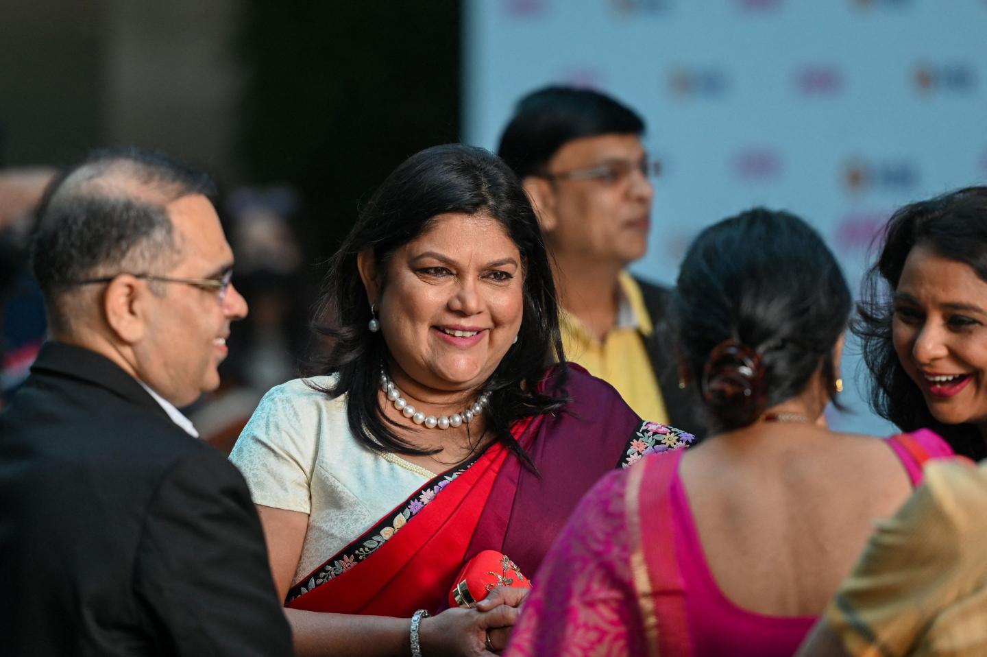 INDIA-BILLIONAIRE-STOCK-IPO-COSMETICS