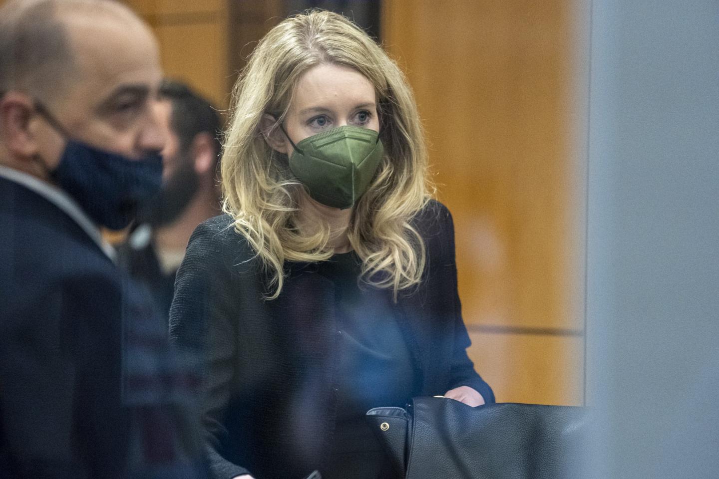 Elizabeth Holmes is poised to blame some of Theranos’s problems on Ramesh Balwani, her second-in-command and ex-boyfriend
