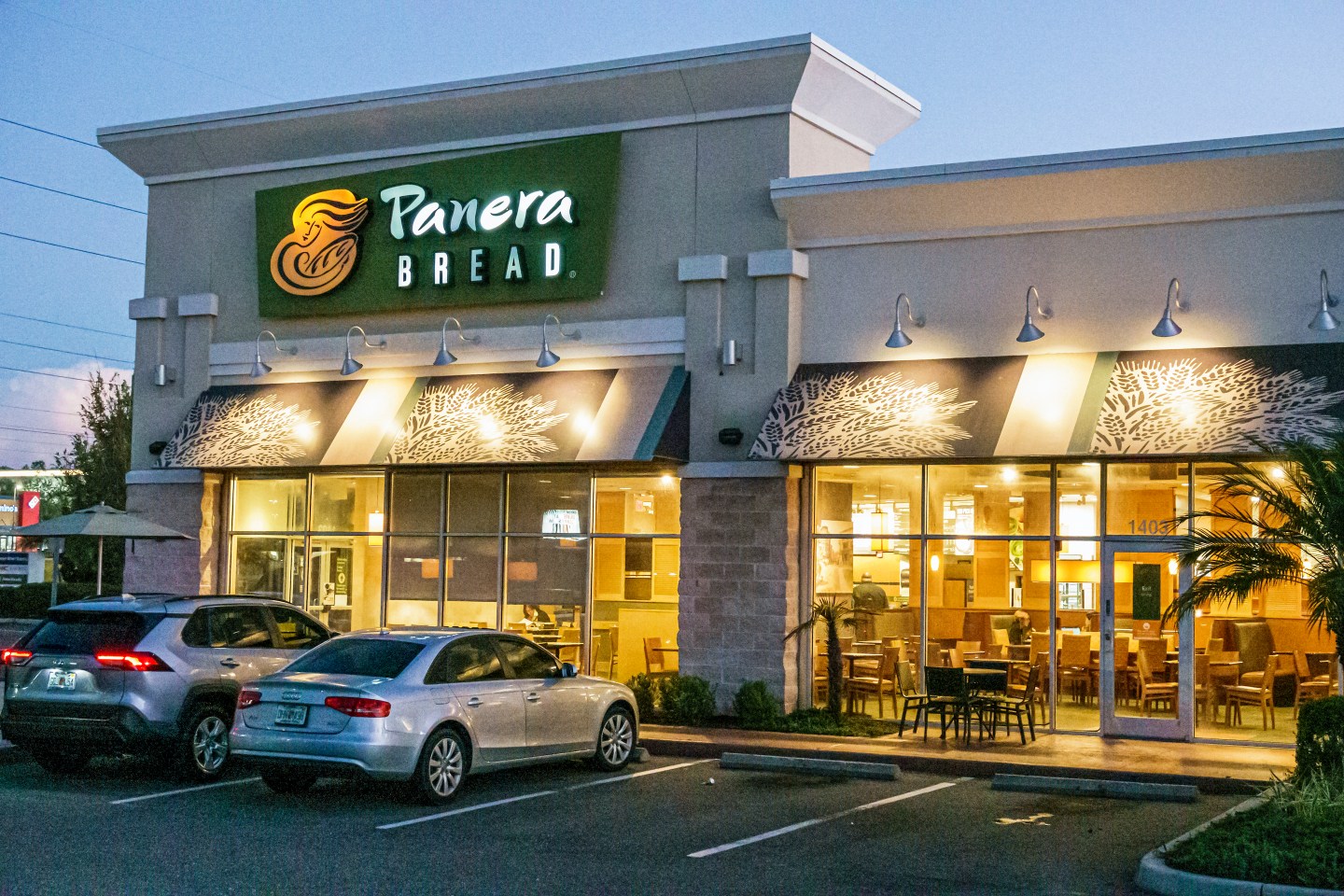 Panera Bread to file IPO