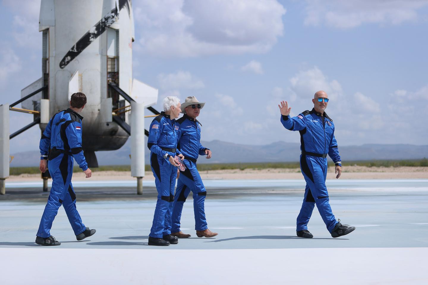 Blue Origin loses legal fight with NASA over SpaceX’s lunar lander contract
