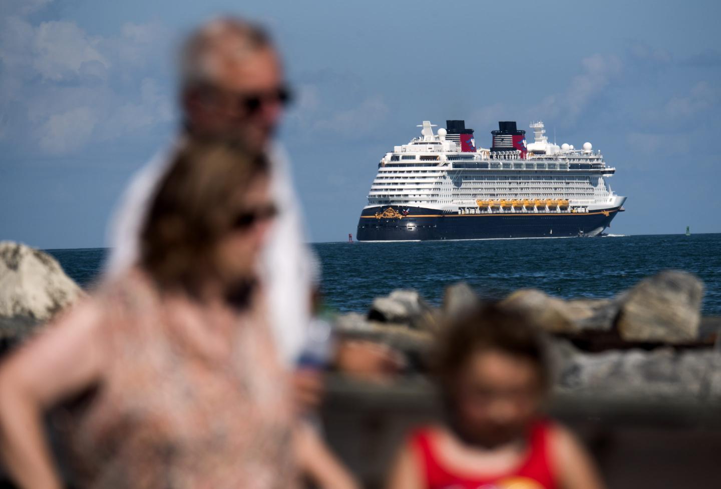 Disney is first cruise line to mandate vaccines for kids—and others seem hesitant to follow its lead