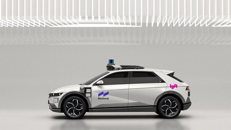 Motional’s driverless taxi fleet will expand worldwide after Vegas 2023 launch, CEO says