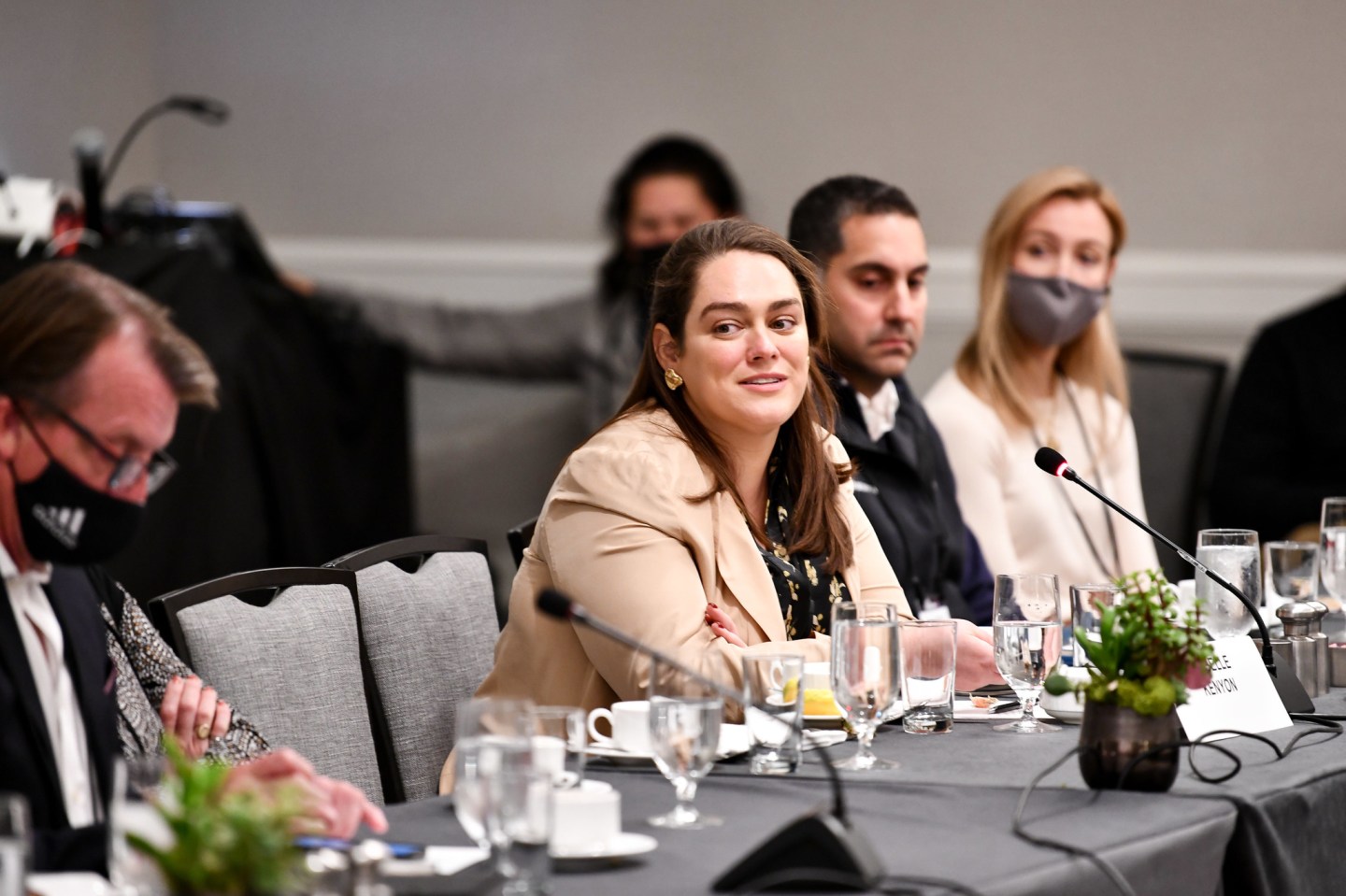 FOUNDERS FORUM It’s been a fruitful year for entrepreneurs. Global venture capital funding is at an all-time high, and U.S. public listings hit the $1 trillion mark in 2021. But it’s also been a challenging period. So what’s top of mind for entrepreneurs? Hear from peers in the trenches on everything from scaling their company in today’s highly distributed world to managing burnout to navigating an increasingly complex regulatory landscape. Jennifer Dennard, Co-founder, Range Labs Adam Edmunds, Chief Executive Officer, Entrata Isabelle Kenyon, Founder and CEO, Calibrate Tejas Konduru, Founder and CEO, Via Christine Tao, Co-founder and CEO, Sounding Board Carolyn Witte, Co-Founder and CEO, Tia Moderator: Michal Lev-Ram, FORTUNE