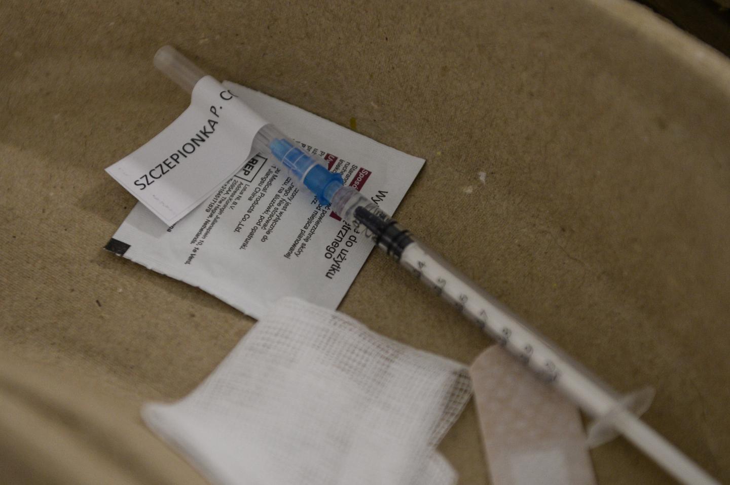 Europe taps Pfizer and BioNTech to provide 180 million more vaccines to face ‘ferocious’ Omicron threat
