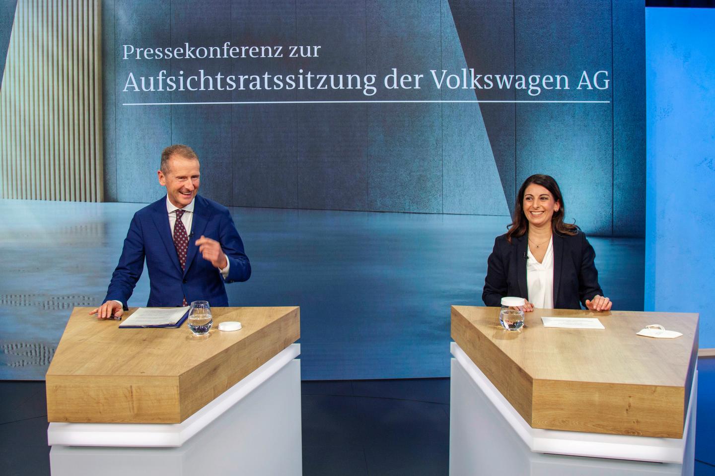 Volkswagen’s board closes ranks around embattled CEO in bid to unseat Tesla