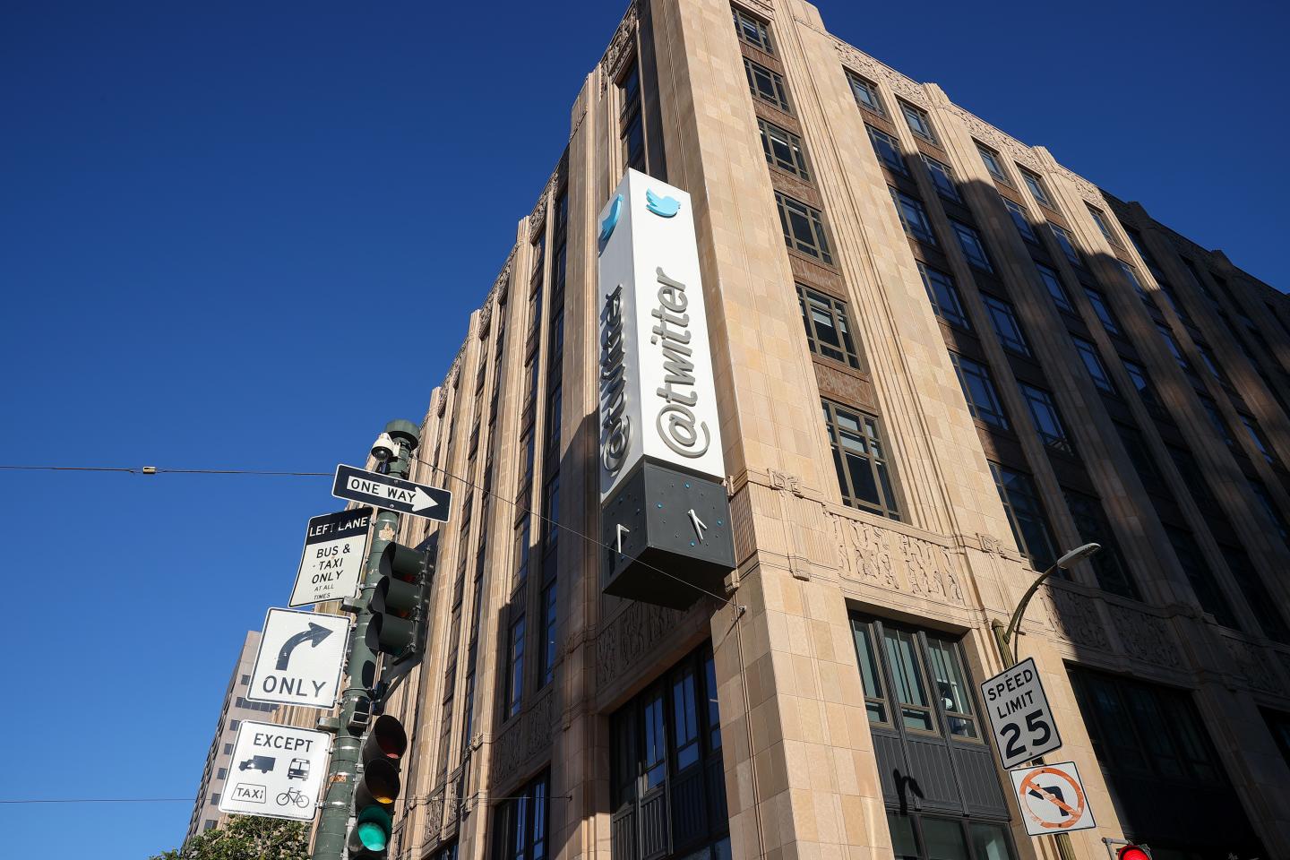 Twitter’s new CEO makes his mark with executive reshuffle