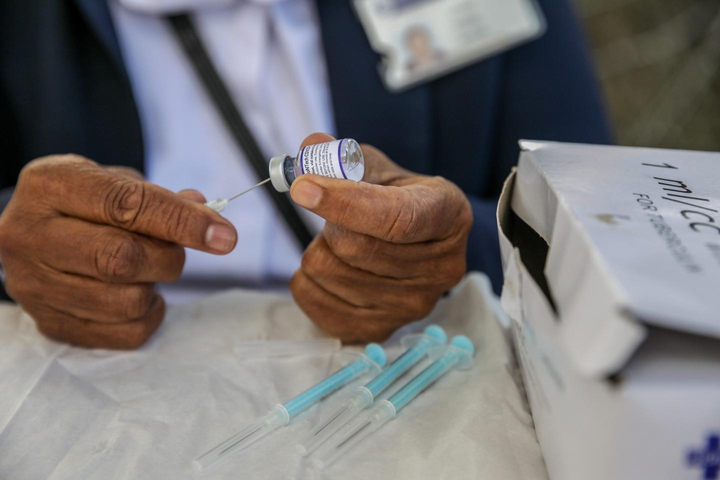 Pfizer’s vaccine has a ‘robust, but not complete’ loss of immune protection against Omicron, tests show