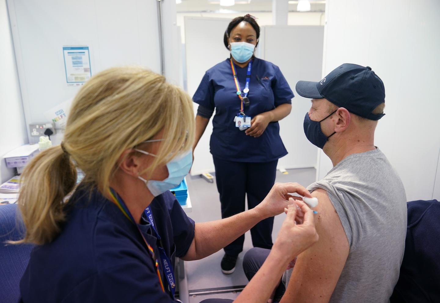 Pfizer-BioNTech and Moderna jabs perform best in study of COVID booster vaccines