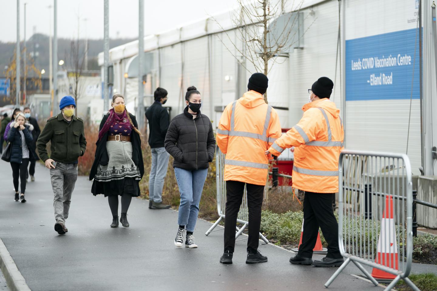 U.K. has no plans to reduce COVID isolation period to five days