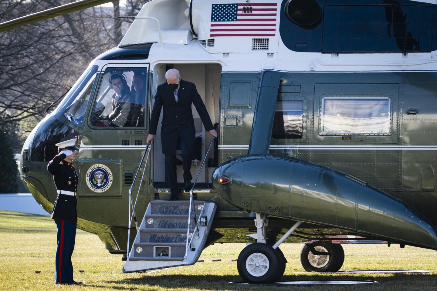 Biden administration will distribute 500 million free at-home COVID tests to Americans