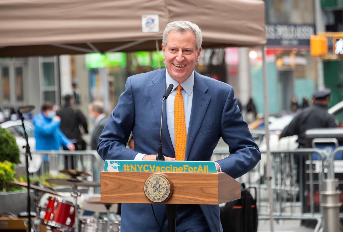 NYC becomes first U.S. city to issue vaccine mandate for all private employers, nixes testing exemption