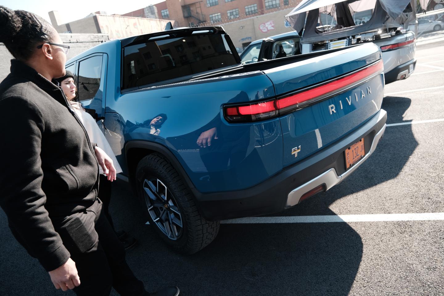 Rivian nabs a coveted MotorTrend award for its debut EV pickup, putting pressure on Tesla