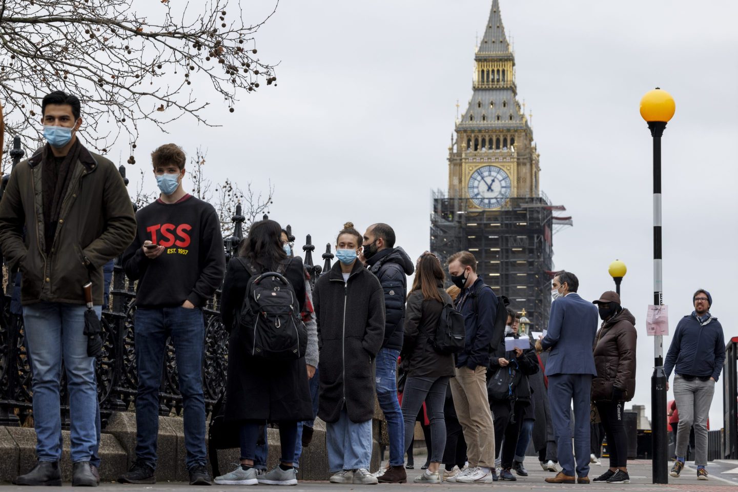 UK Accelerates Covid-19 Booster Campaign Due To Omicron Fears