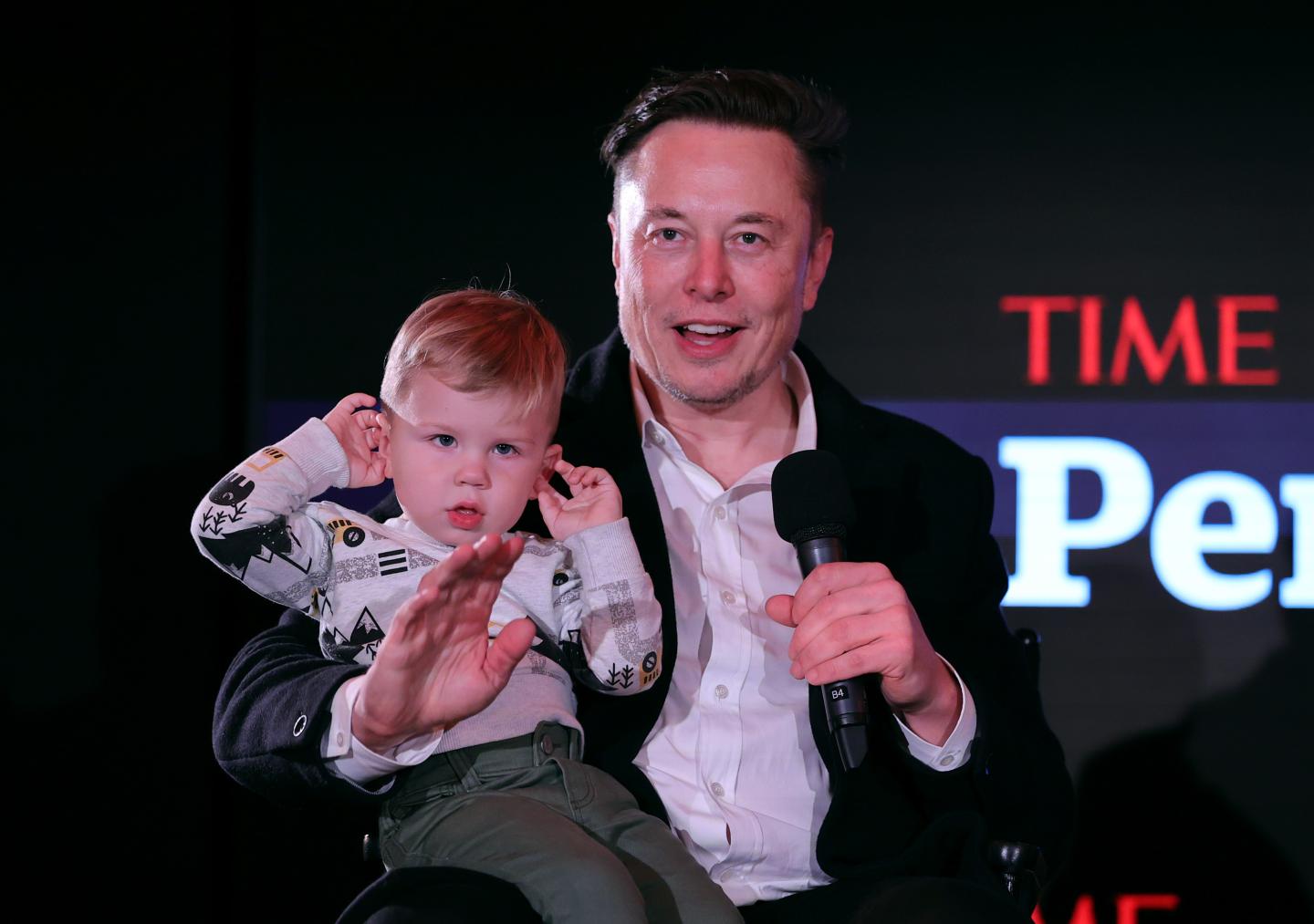 ‘Freeloader’ vs ‘Senator Karen’: Elon Musk and Elizabeth Warren go at it again on Twitter