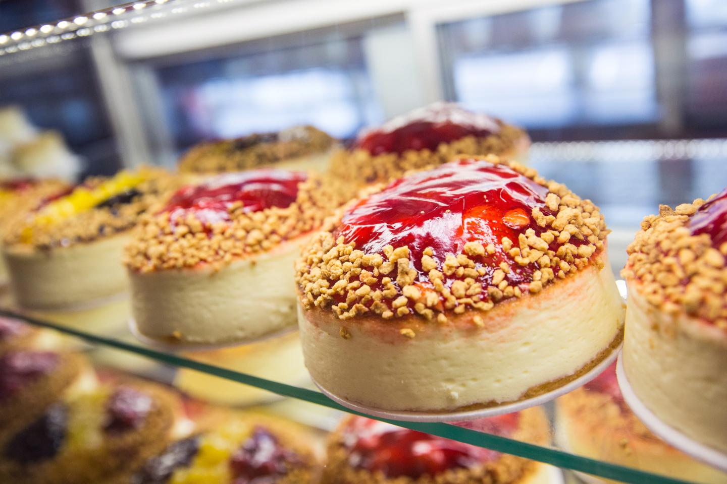 Kraft to America’s pastry chefs: Forget the cheesecake this Christmas, and we’ll pay you $20