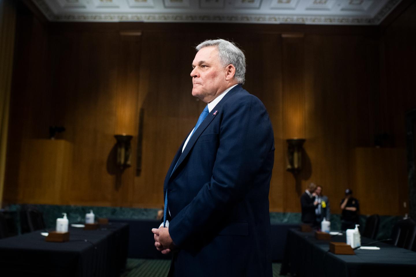 Delayed refunds. Poor service. Why even the IRS says the 2022 tax season will be a mess