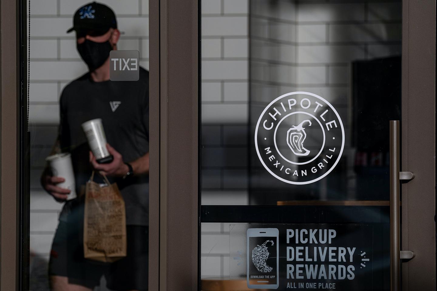 Chipotle unveils plant-based chorizo