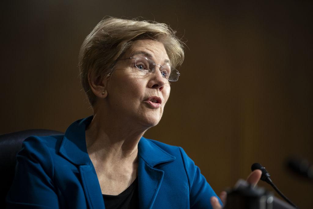 Elizabeth Warren wants Bitcoin miners to explain the climate impact of their power hungry rigs