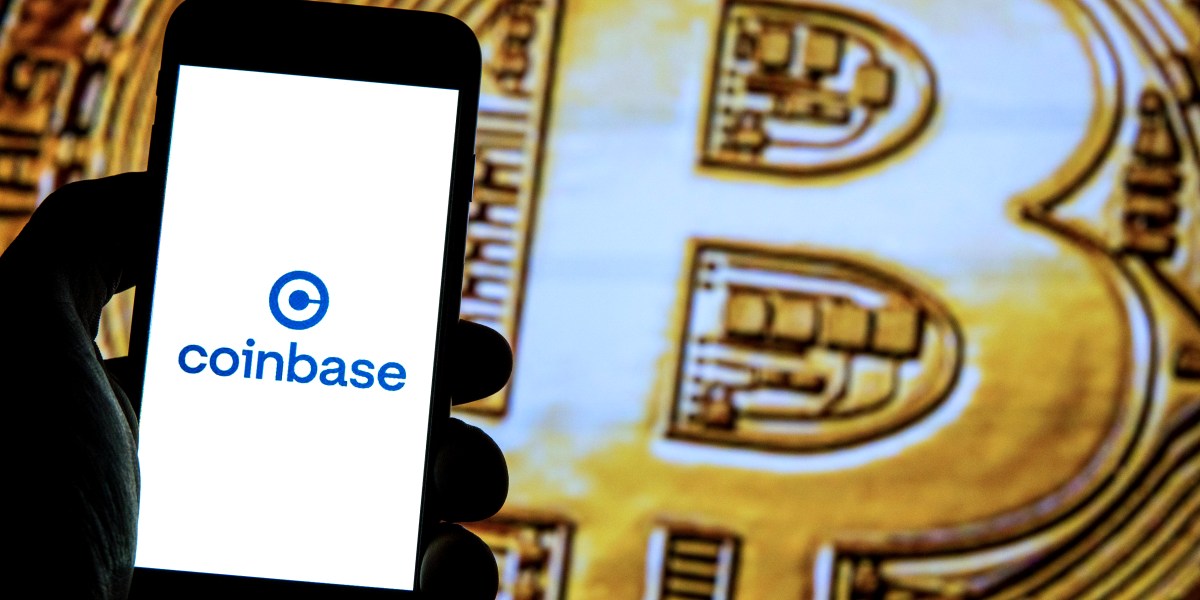 Coinbase shares plunge as crypto crash wipes out $1.4 trillion in value ...