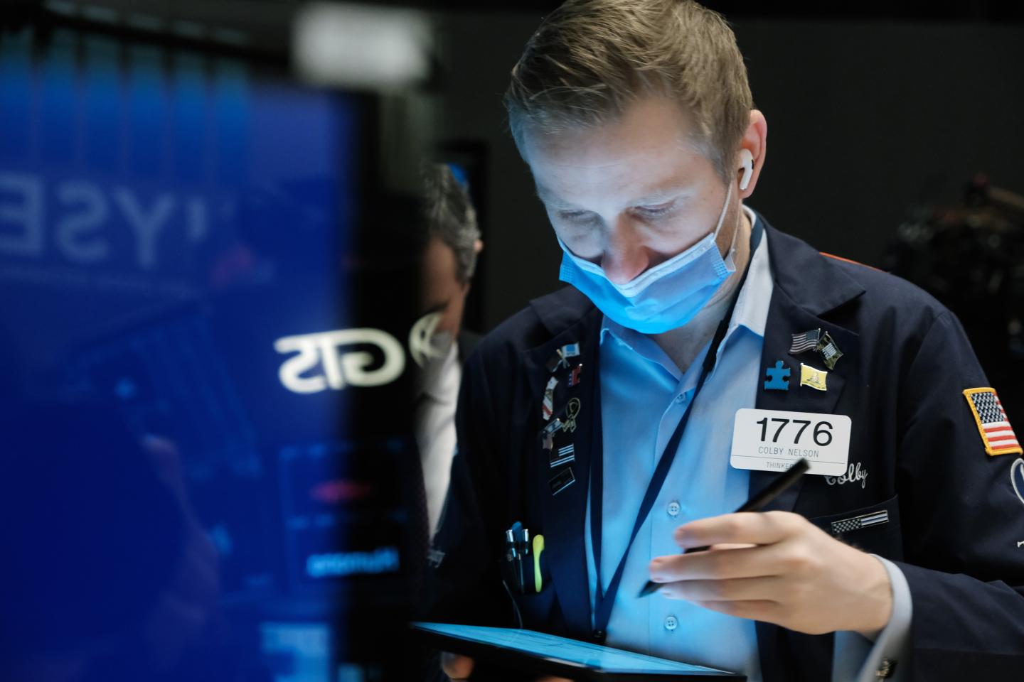 Wall Street predicts as many as 7 rate hikes this year. Here’s what that means for the markets