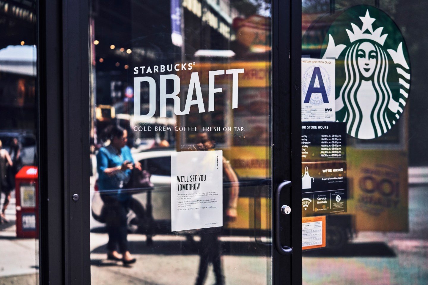 Starbucks 2025 diversity goals