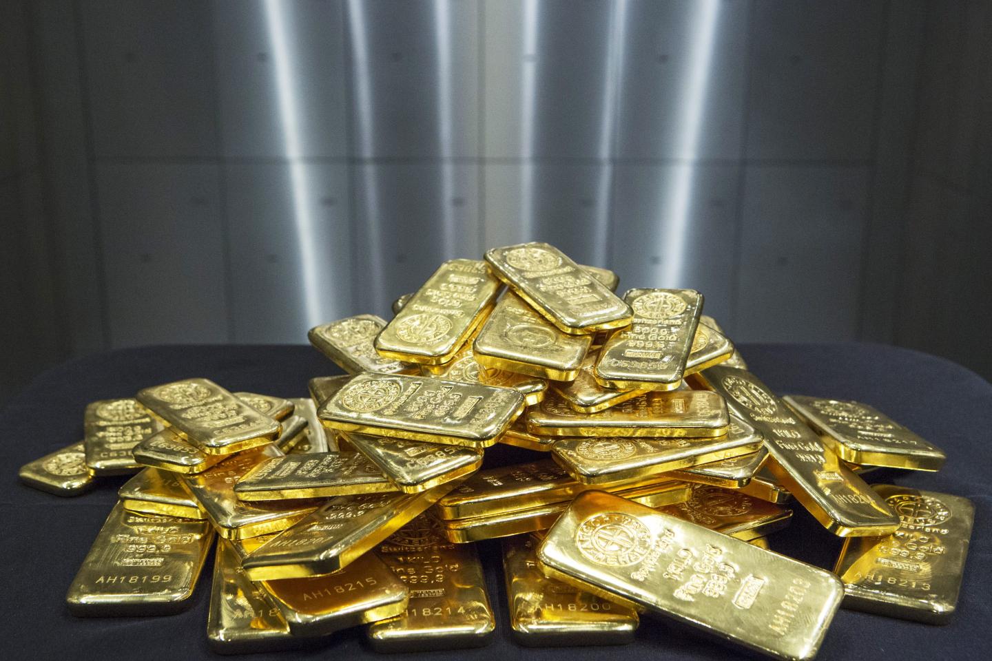 The gold price is surging on inflation and Ukraine fears. Here’s where UBS sees it going this year