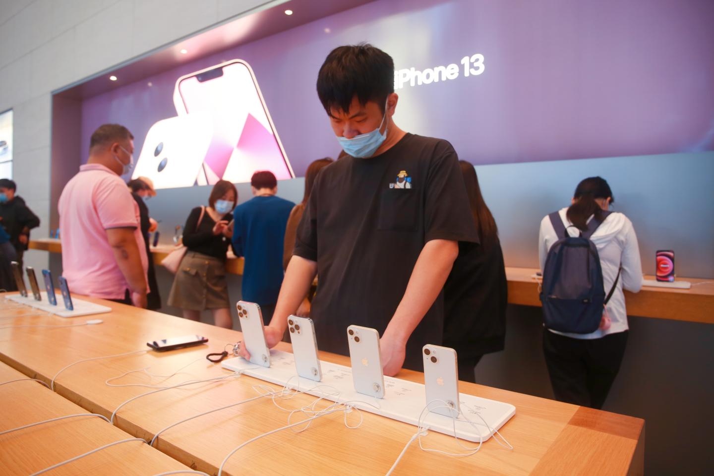 Apple’s next iPhone update will let you use Face ID to unlock your phone while wearing a mask
