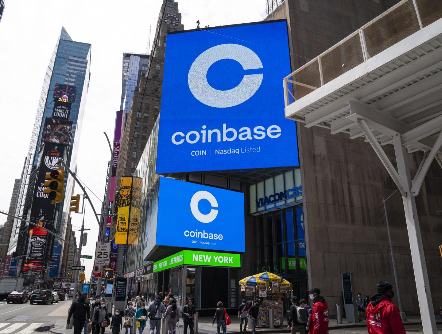 Crypto mergers and acquisition values went up 5,000% in 2021, with many more expected this year