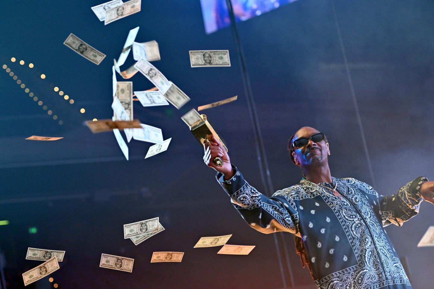 Snoop Dogg buys the brand of the record label that launched his rap career