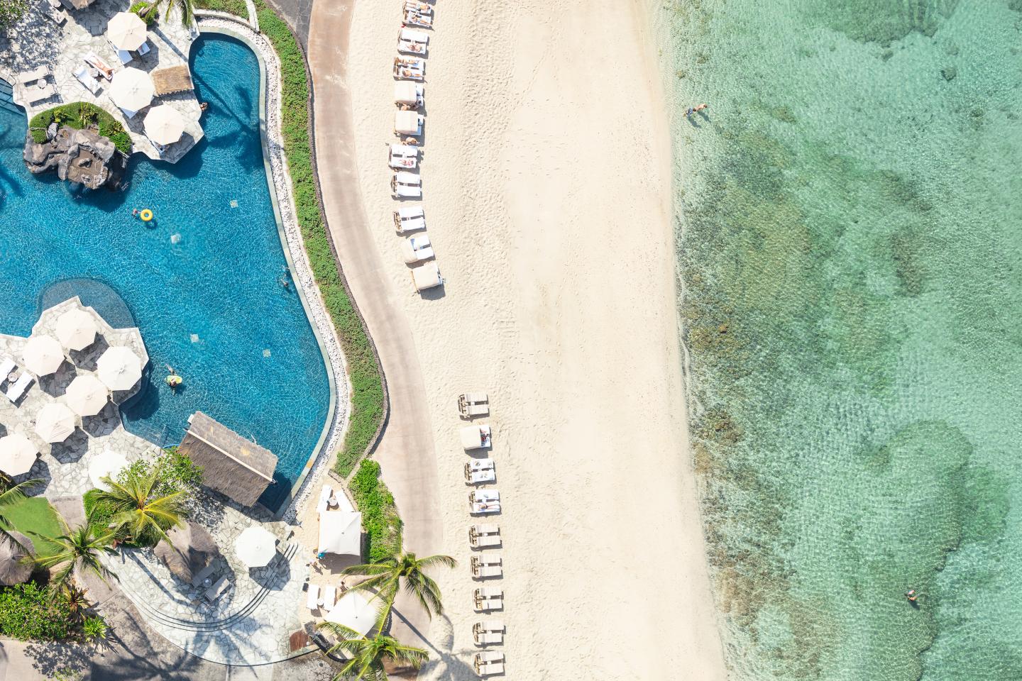 Gray Malin’s latest photo series is a virtual Hawaiian vacation