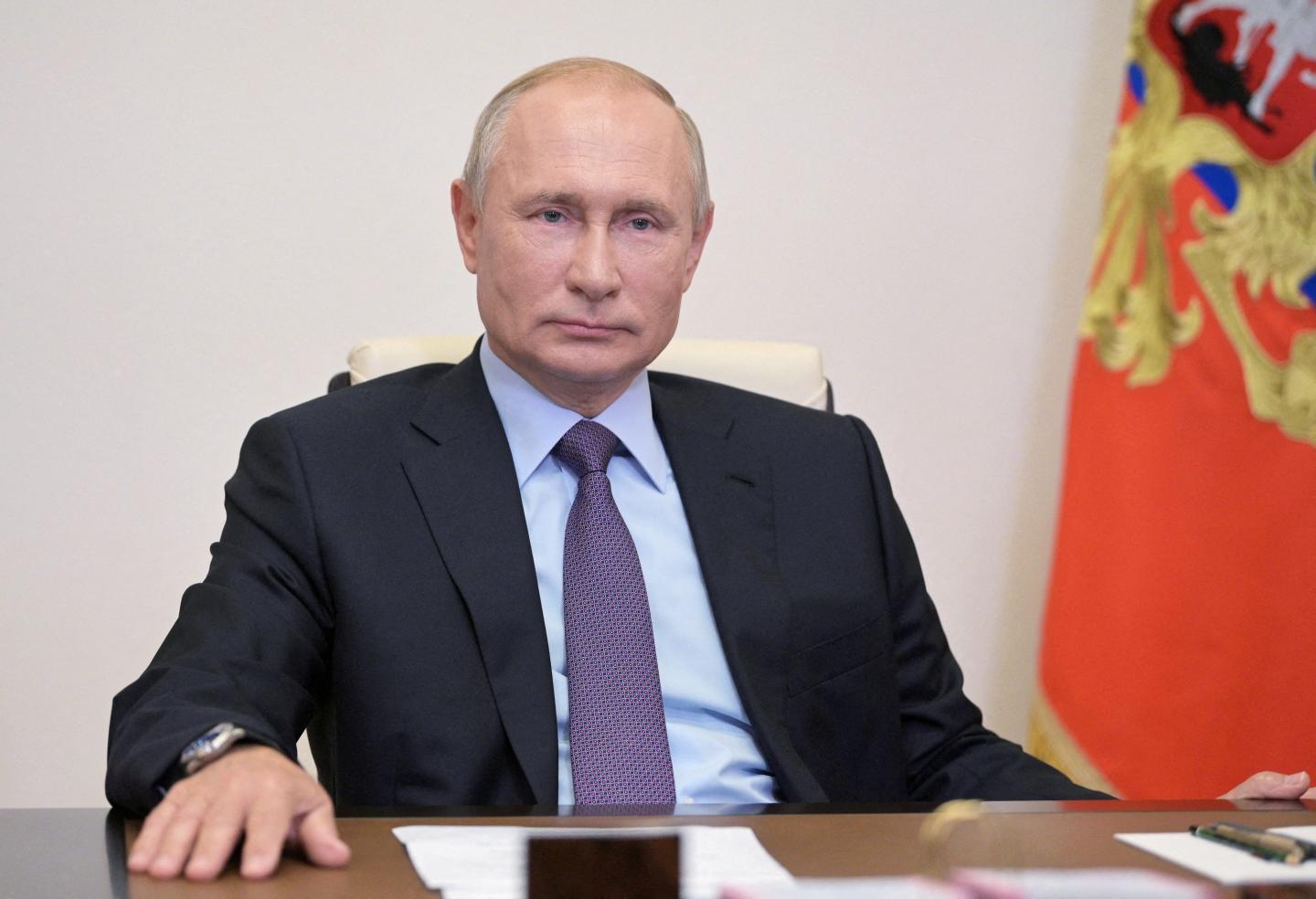 The man who put a $1 million bounty on Putin believes the dictator’s inner circle will turn on him