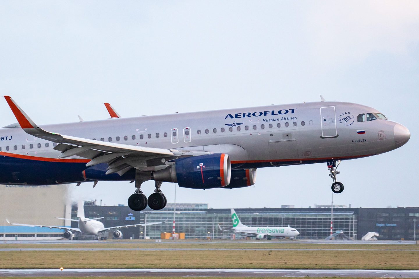 An Aeroflot plane lands in Amsterdam's Schiphol Airport