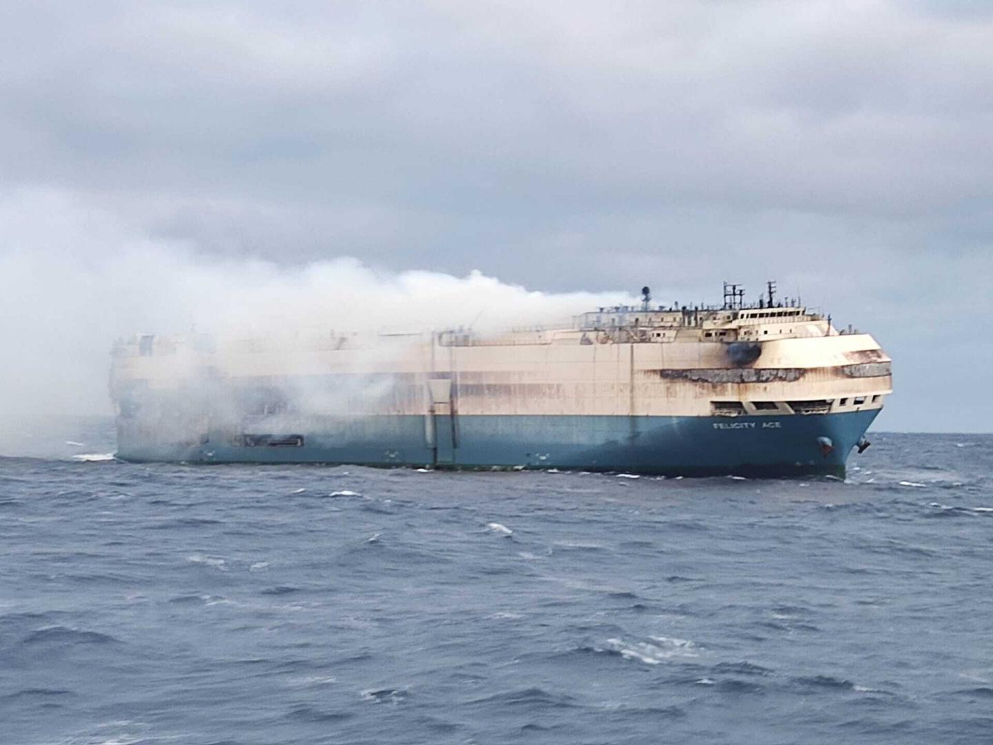 Fleet of Porsches and Lamborghinis has sunk 10,000 feet under the sea