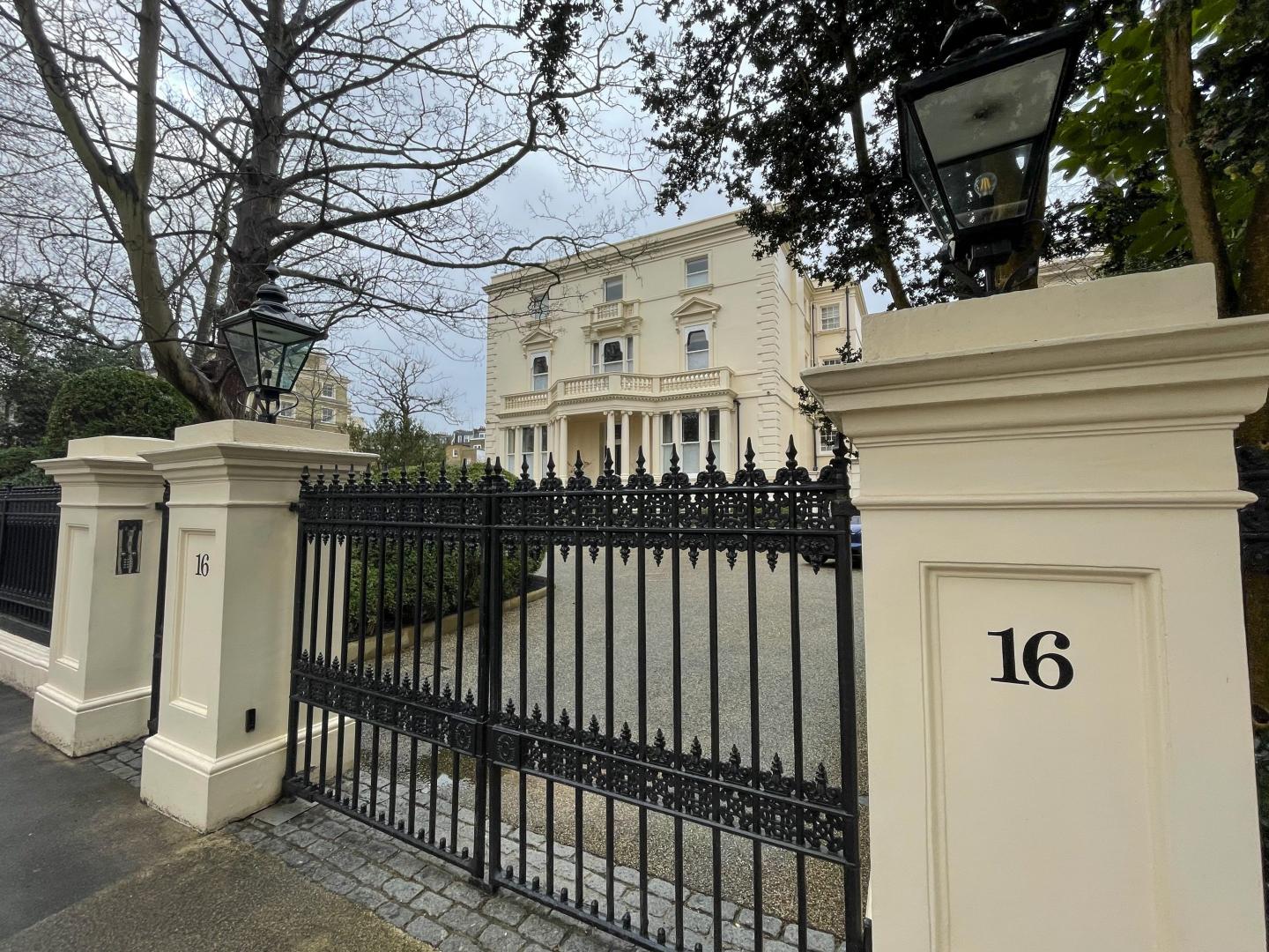 Roman Abramovich mansion