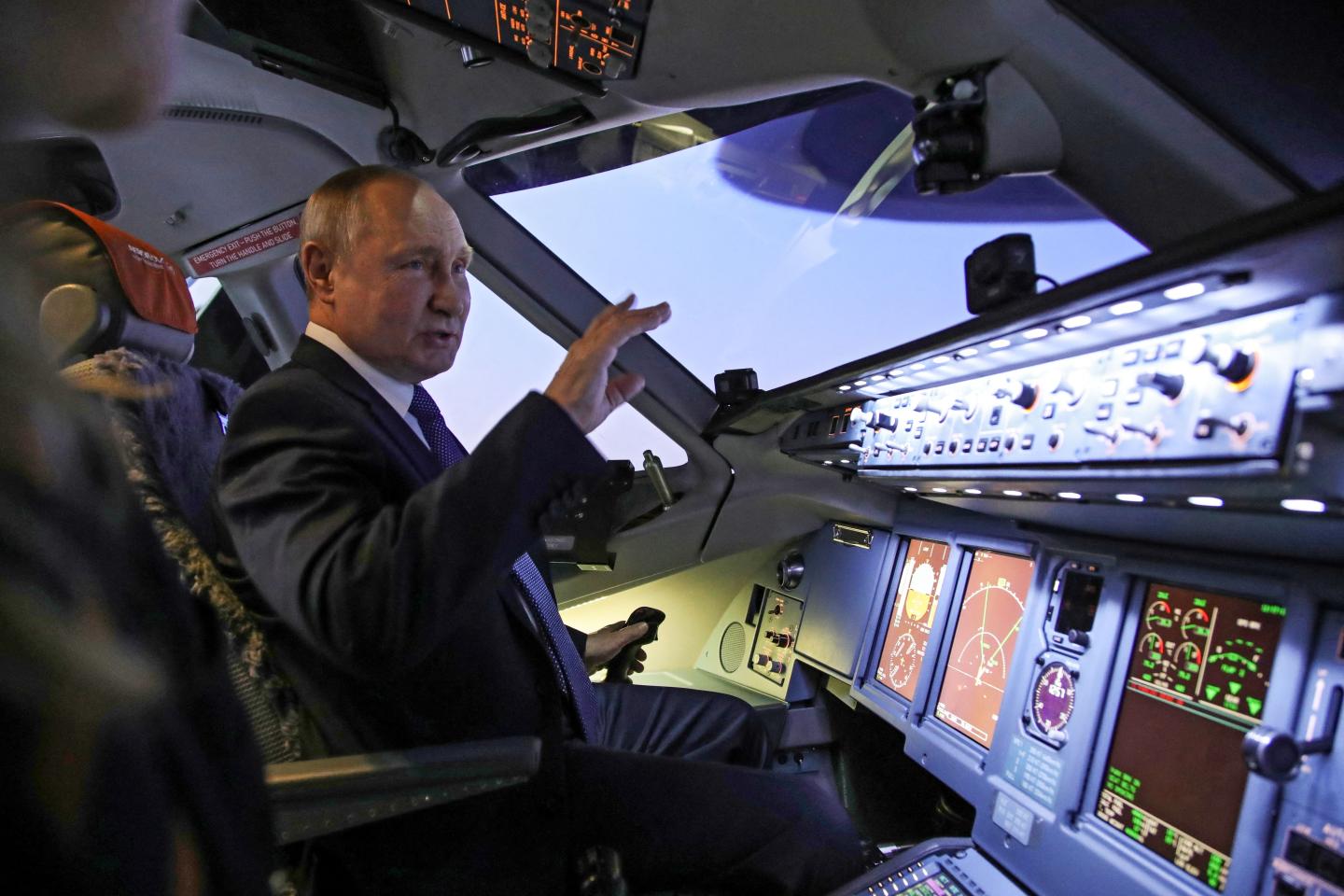 Bermuda suspends certification of Russian aircraft as island falls in line with UK sanctions