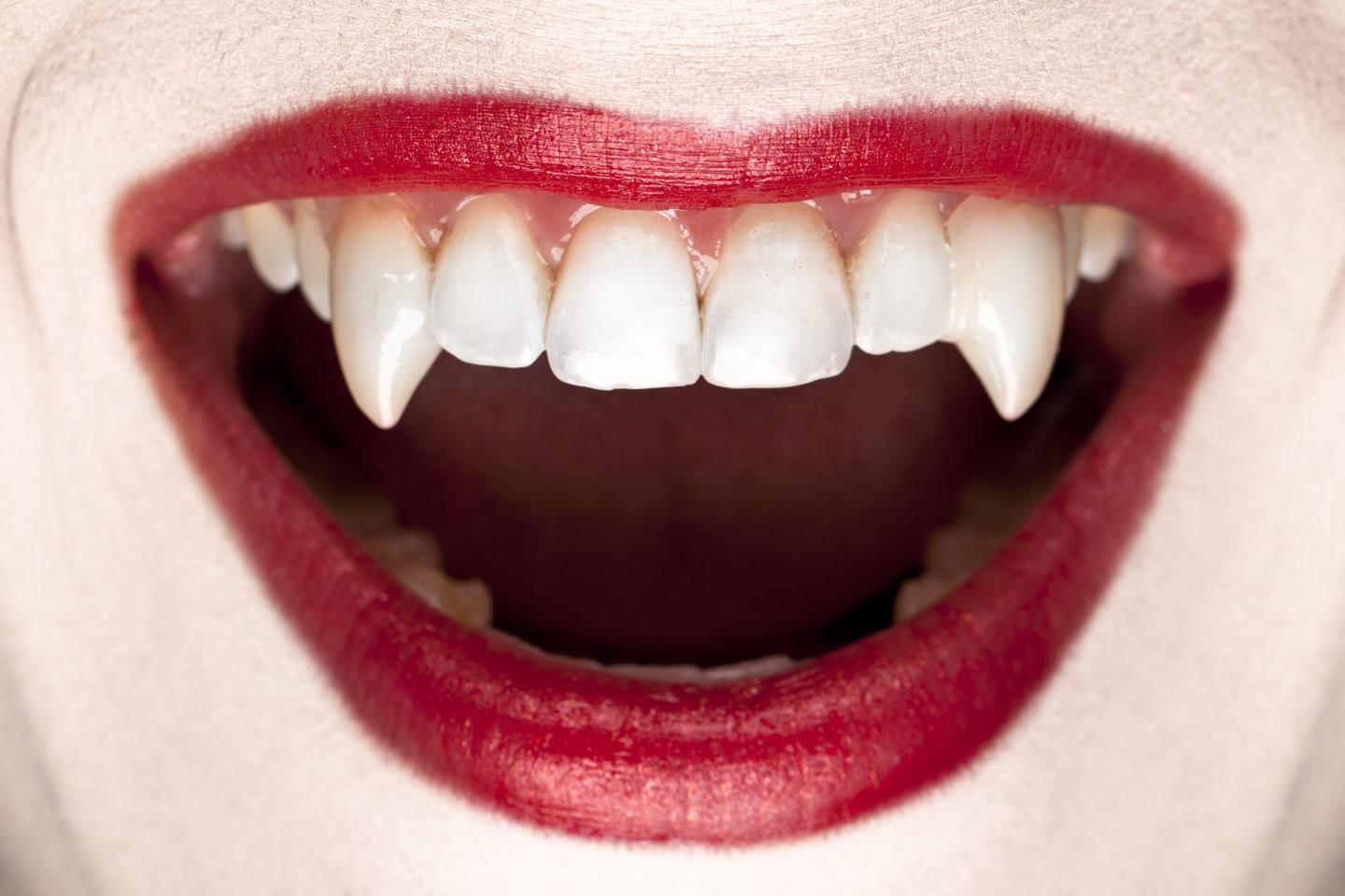 Halloween Vampire Teeth