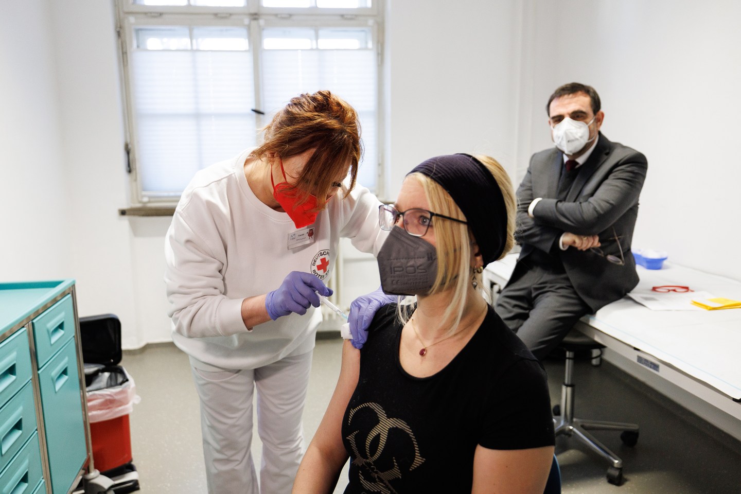 A woman is vaccinated for the first time with the vaccine Nuvaxovid produced by Novavax.