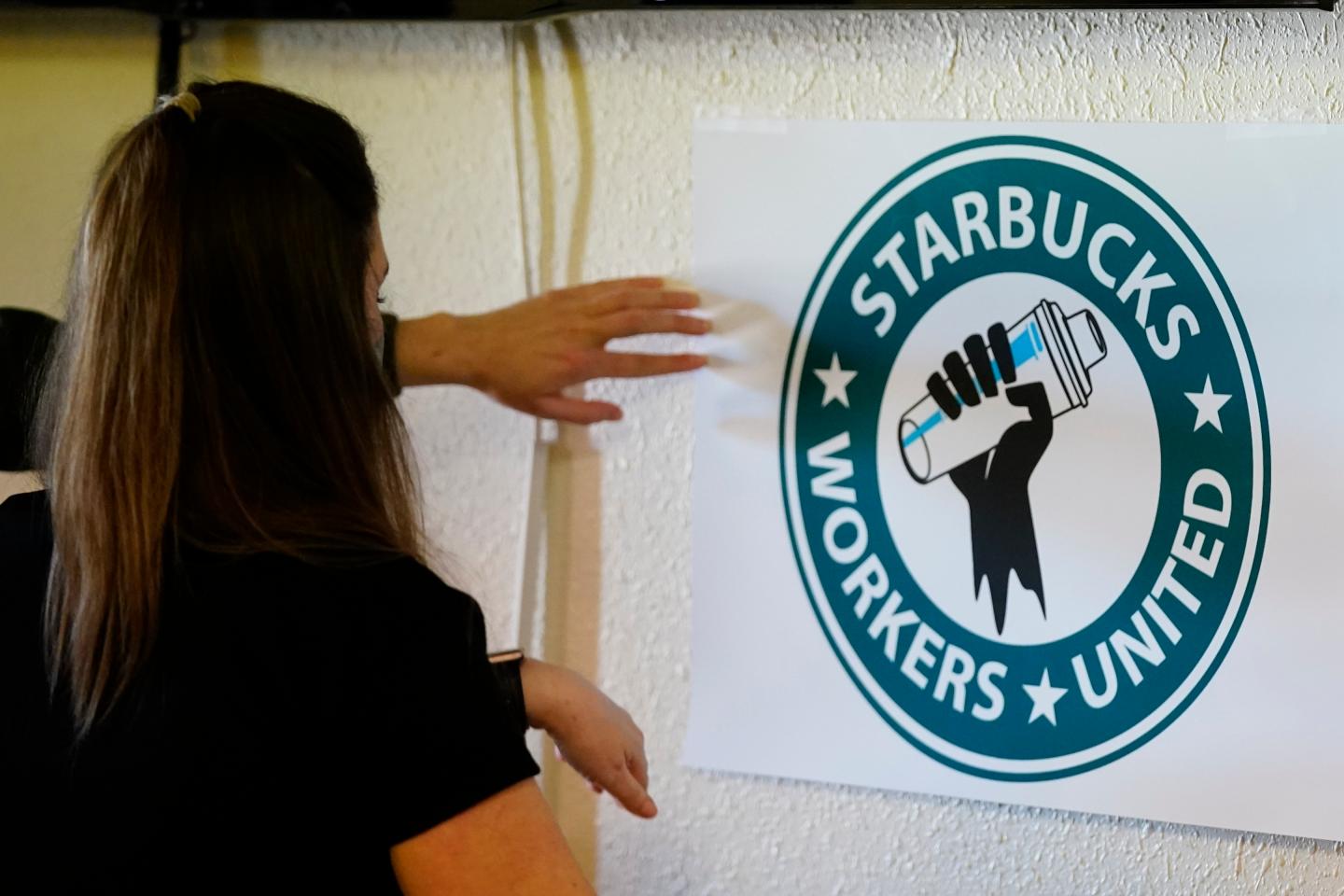Feds: Starbucks engaged in unfair labor practices in Phoenix