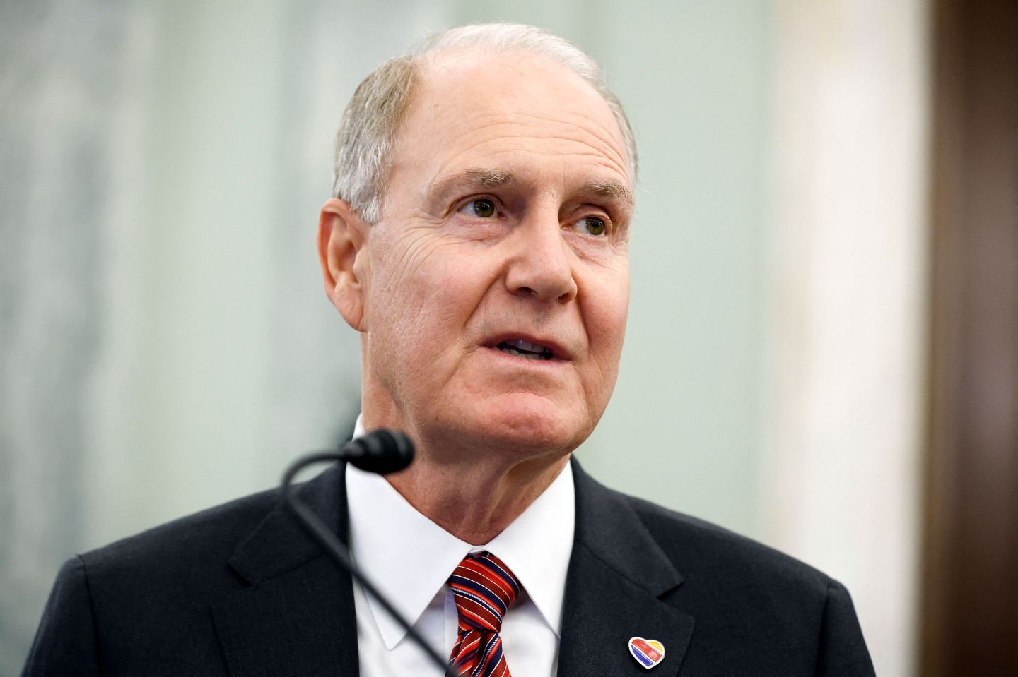 Southwest Airlines CEO Robert E. Jordan.