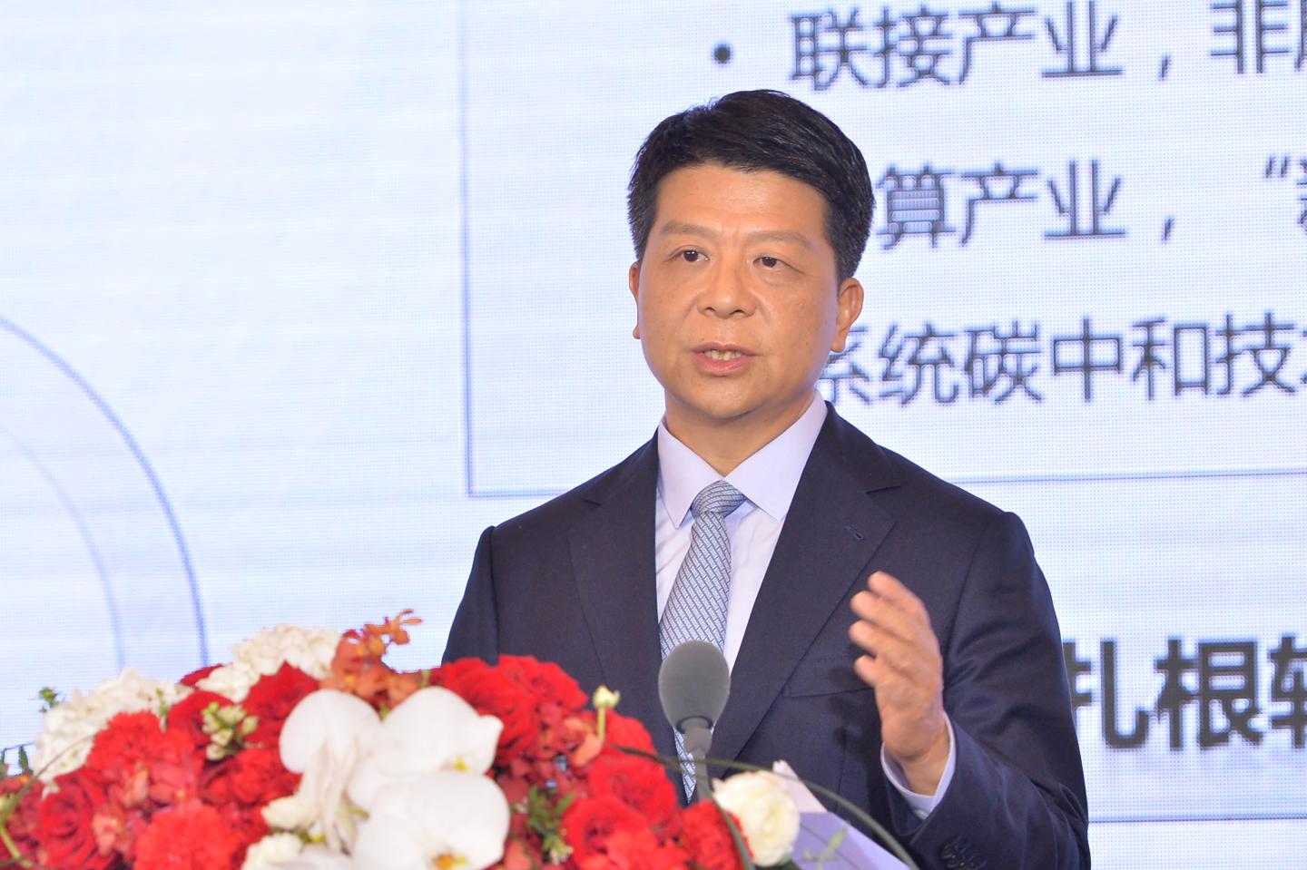 Chinese tech giant banned by the U.S. has been an early winner from Russia’s war on Ukraine
