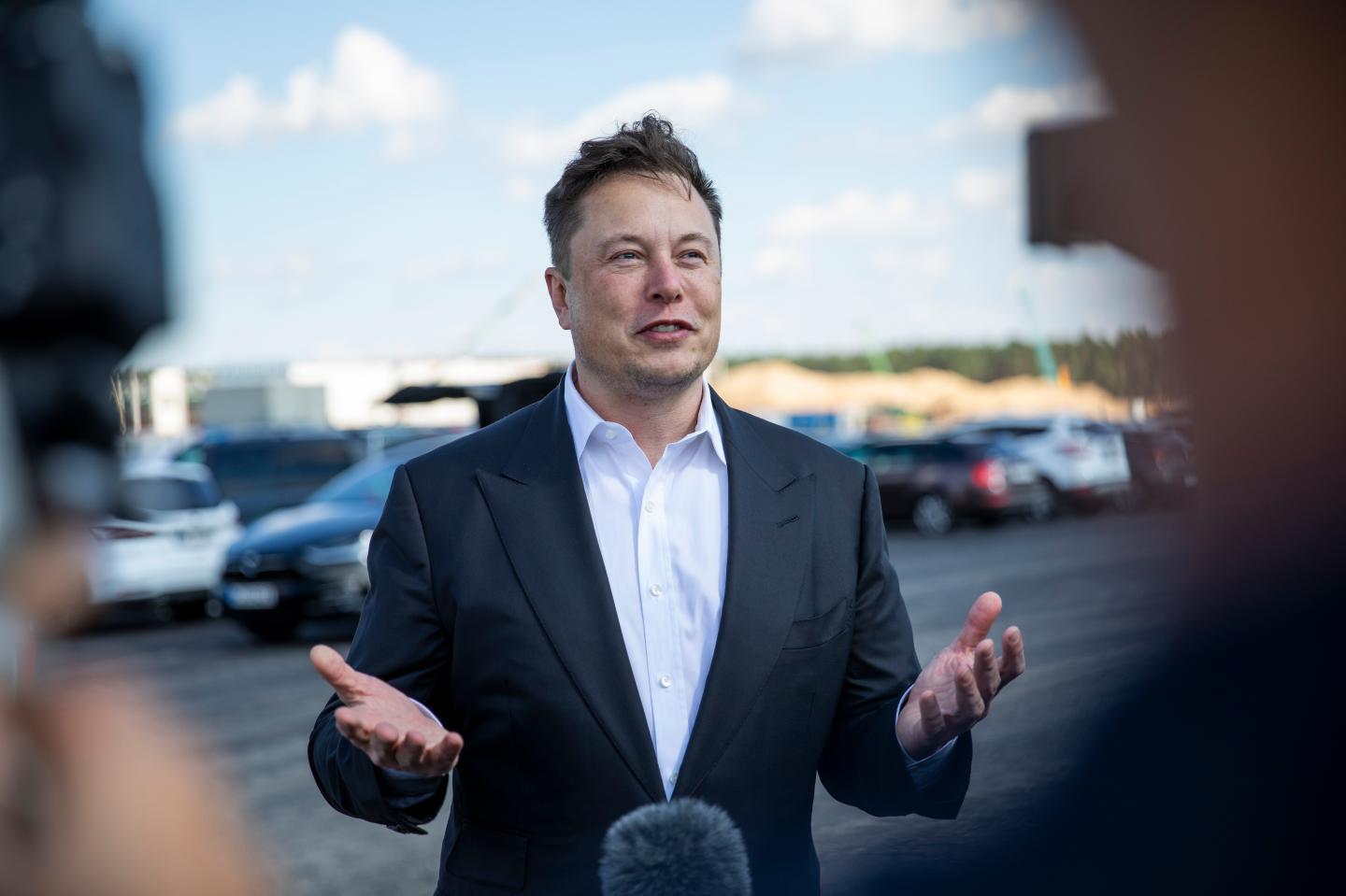 Twitter board’s economic interest not aligned with holders, Musk says