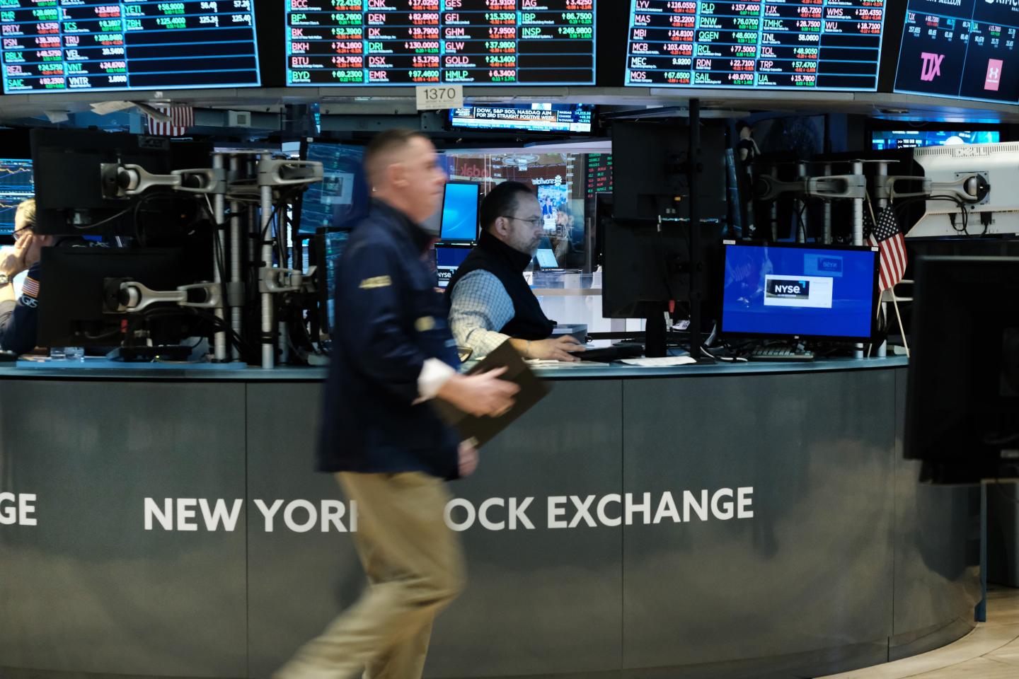 Goldman Sachs’ grim message for investors: Your portfolio will flatline this year—and that’s if you’re lucky