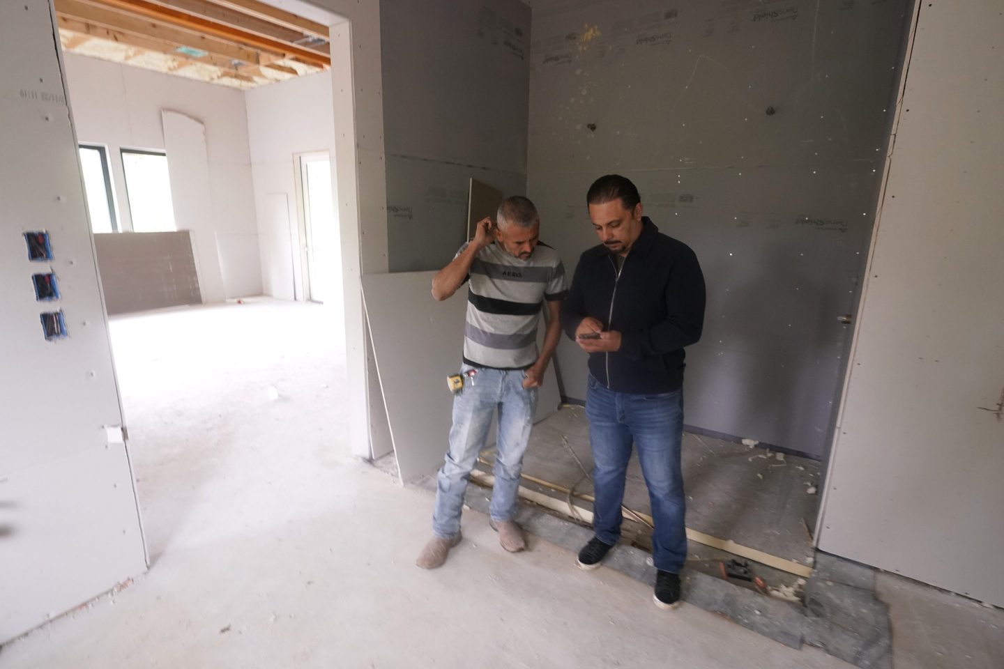 Horacio Gomez, Joshua Correa