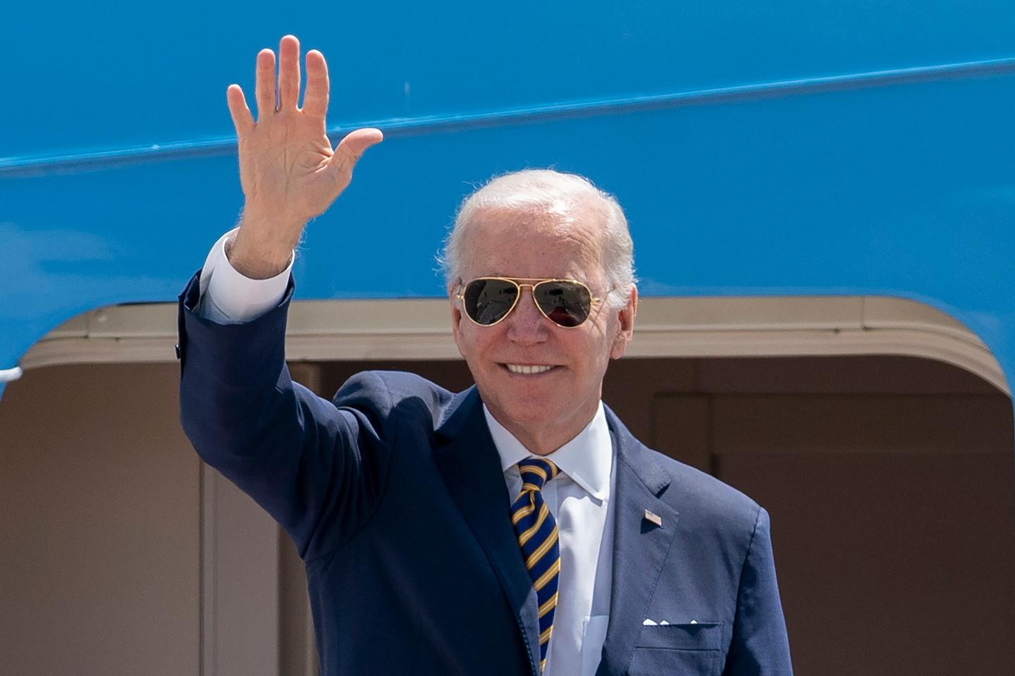 Biden signs $40 billion for Ukraine assistance during Asia trip