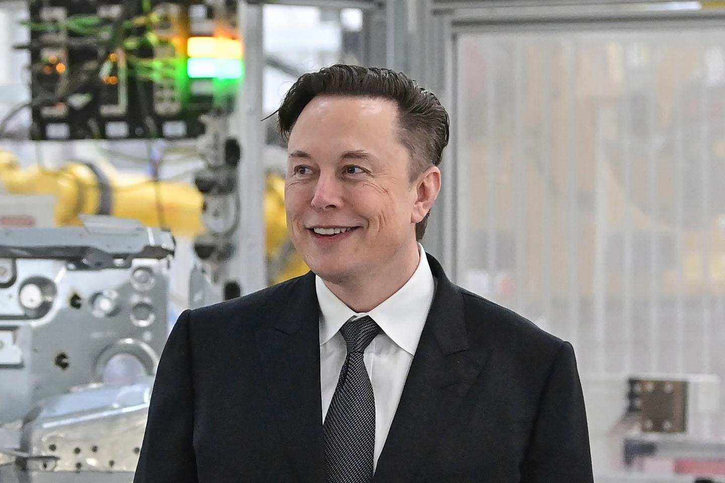 Twitter shareholders accuse Musk of market manipulation in lawsuit