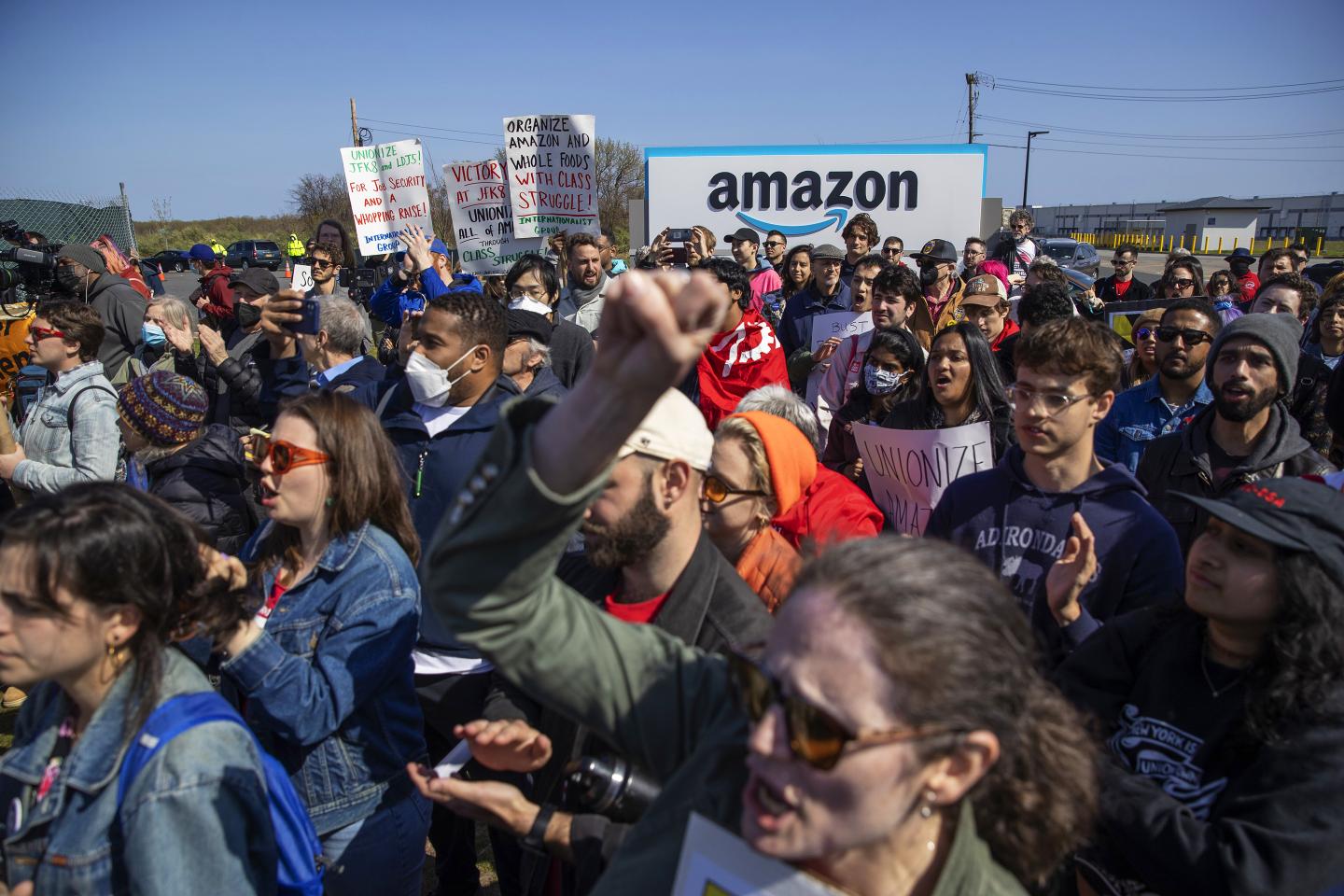 Workers at a second Amazon facility on Staten Island just voted against unionizing. But that doesn’t mean the movement is slowing down